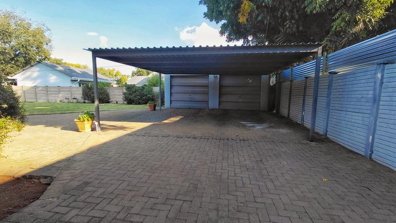 4 Bedroom Property for Sale in Fichardt Park Free State